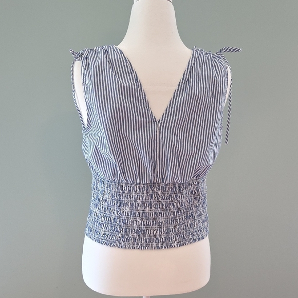 Old Navy Fitted Blue and White Striped Smocked Tie Shoulder Blouse Size Large - Picture 5 of 11